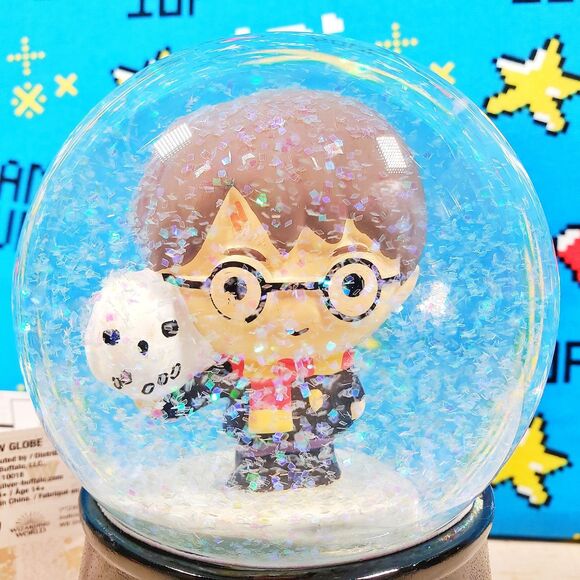Wizarding World Harry Potter w/ Familiar White Owl Hedwig Water Globe Snow Globe - Picture 8 of 12